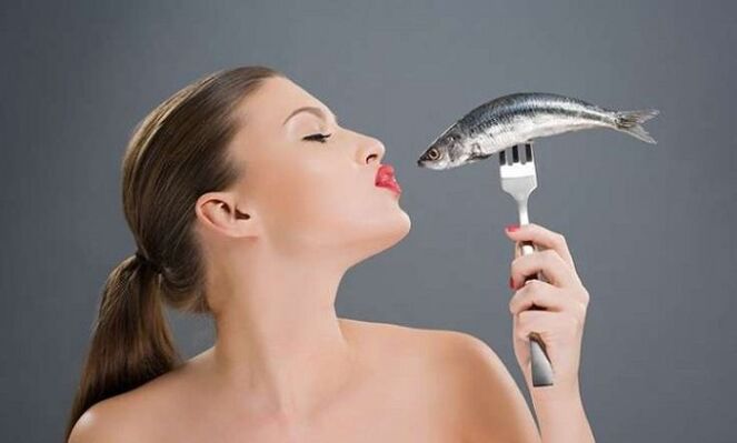 Ακατέργαστο φαγητό ψαριών